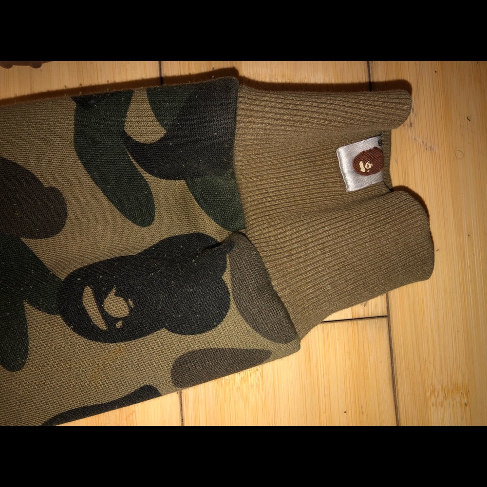 Green bape pullover! - Picture 5 of 5